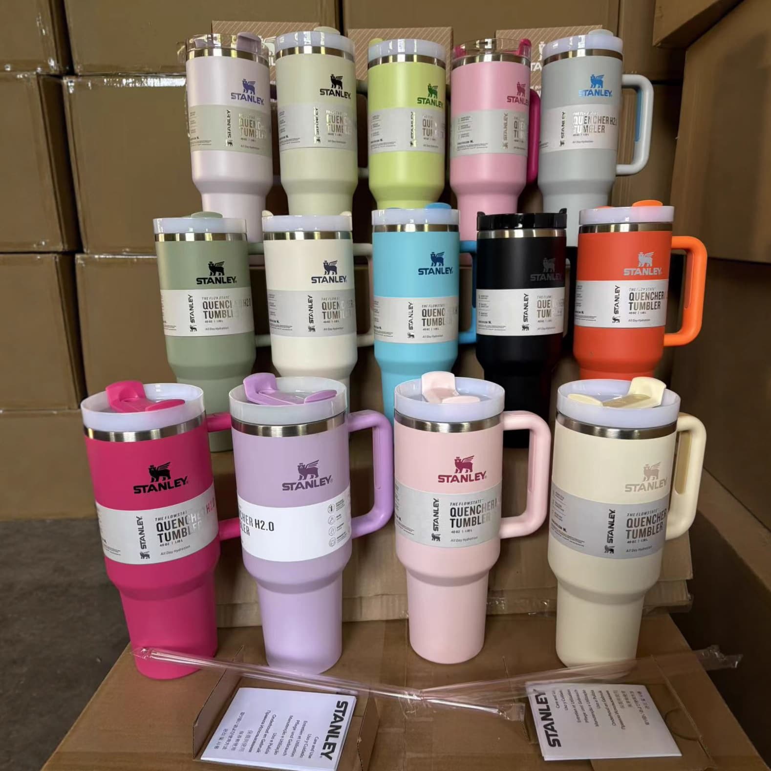 Cross-border Stanley Fashion Straw Cup 40OZ Stainless Steel Insulated Cup Large Capacity Handle Convenient Car Water Cup