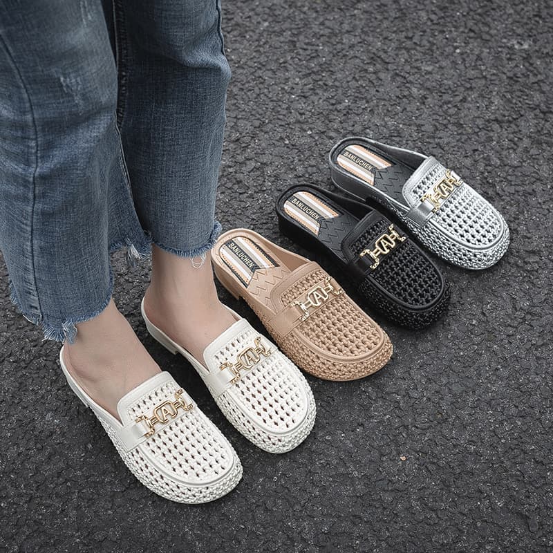 Women's Non-Slip Perforated Clogs Black Work Shoes Wear-Resistant Breathable Summer Soft Sole Mother Shoes White Nurse Shoes