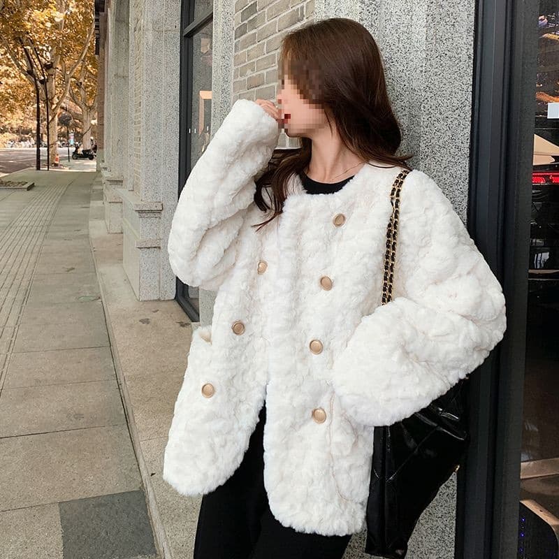 Women's winter new style lamb wool coat, thick white plush top, cotton-padded jacket.