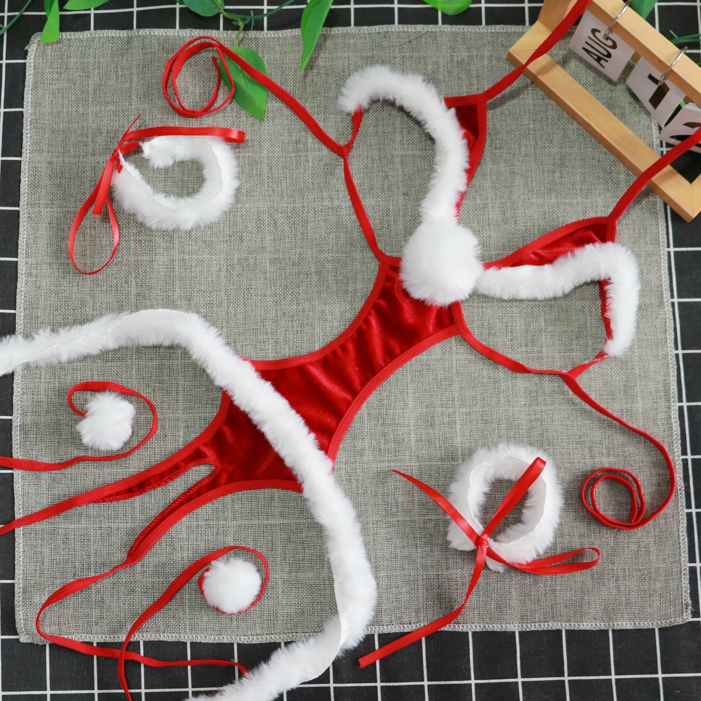 Festive Winter Christmas Red and White Fur Cosplay Costume, Plus Size Tie-Up Couple Easy-Off Date Outfit 4511