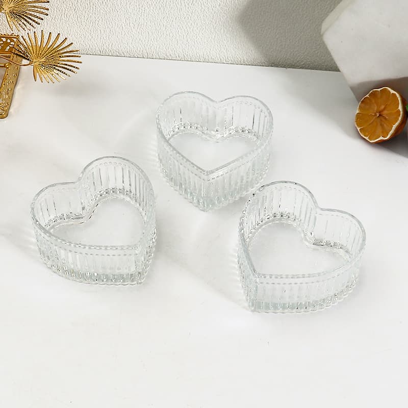 Wica Embossed Heart-shaped Candy Box Snack Storage Bowl Divided Container Coffee Table Decoration Holiday Gift Box