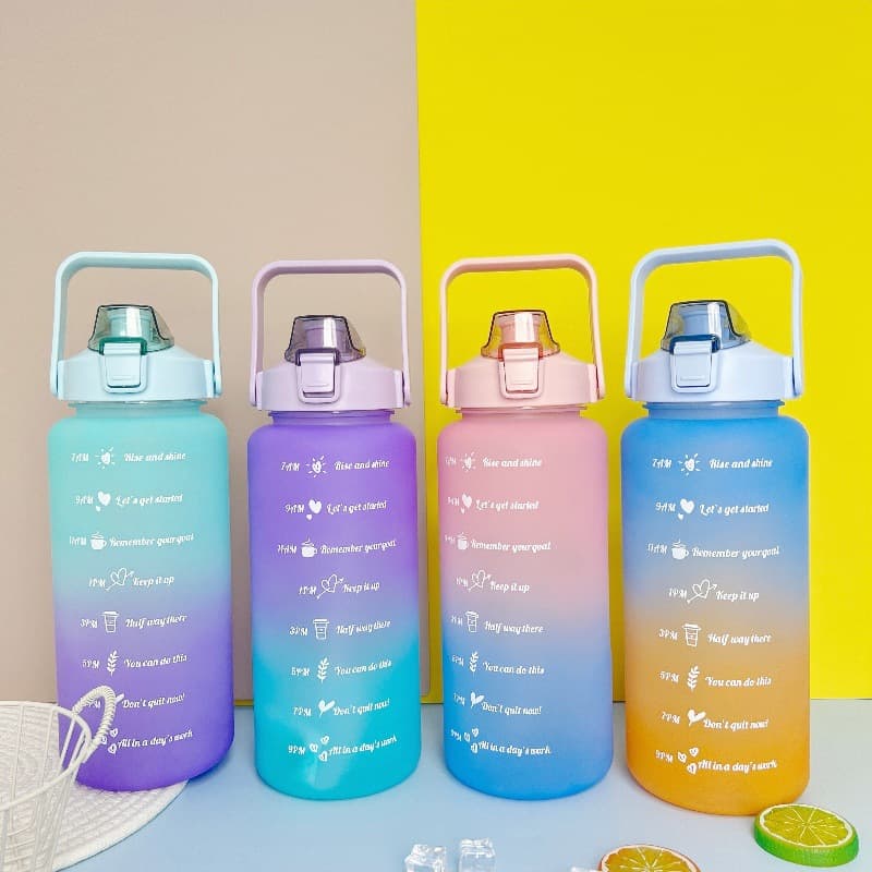 Cross-border Extra Large Capacity Space Cup Summer Portable High Appearance Water Bottle for Men and Women Fitness Sports 2L Plastic Cup with Straw
