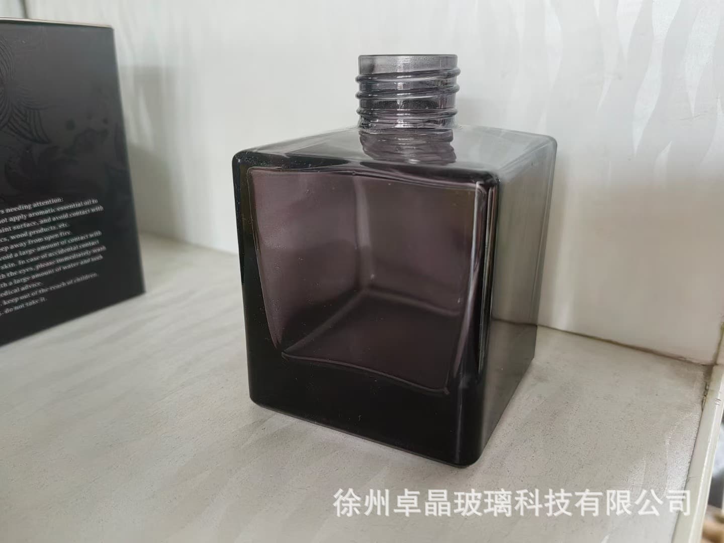 In Stock Colorful Square Glass Aroma Bottle, Multiple Sizes, Flameless Fragrance Bottle for Bedroom and Living Room, Diffuser Bottle, Cross-Border Best Seller