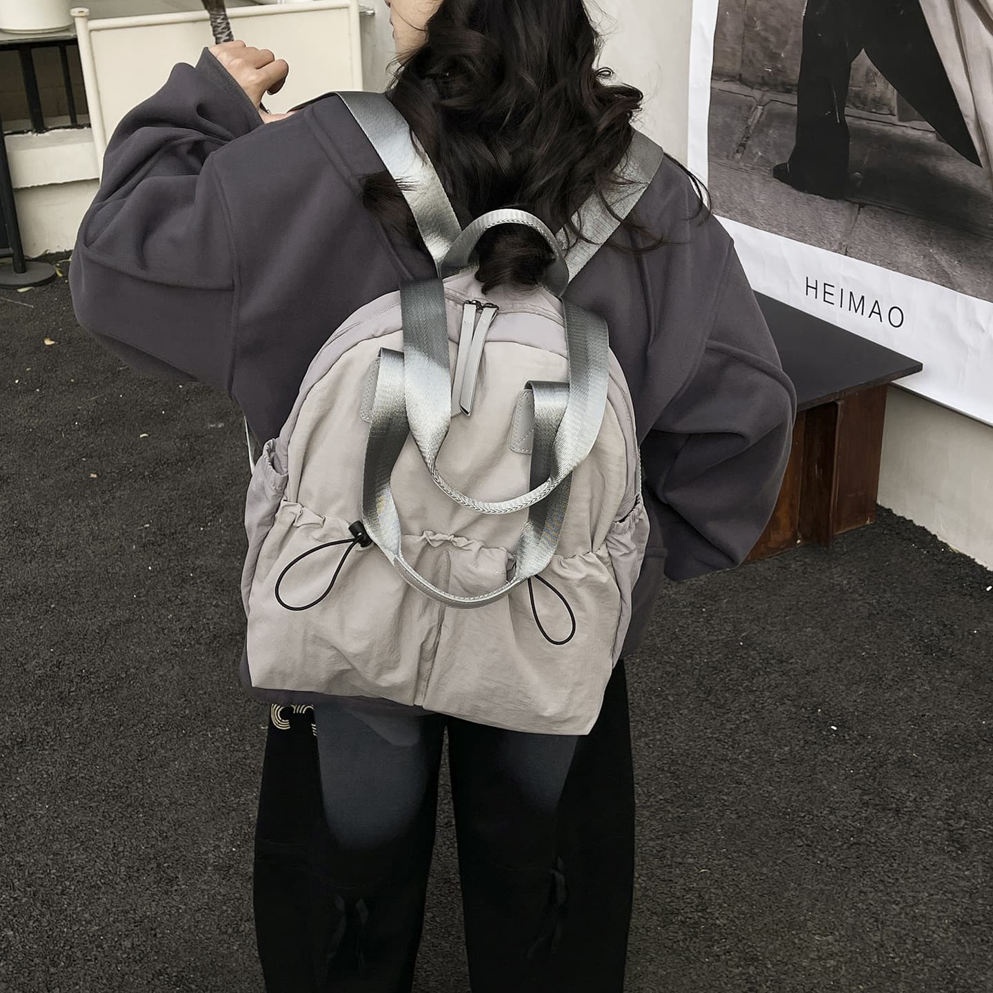 Practical large-capacity backpack women's multi-functional lightweight travel backpack simple casual college school bag portable large bag