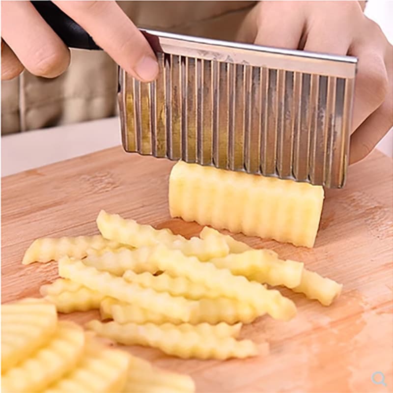 Home kitchen multifunctional corrugated knife potato fancy slicer corrugated knife corrugated potato knife wolf tooth knife