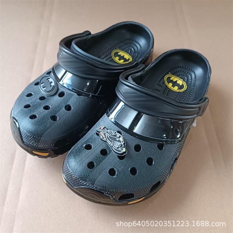 Cross Baya x Batman Crocs Outdoor Celebrity Same Style Breathable Closed-Toe EVA Sandals Beach Shoes
