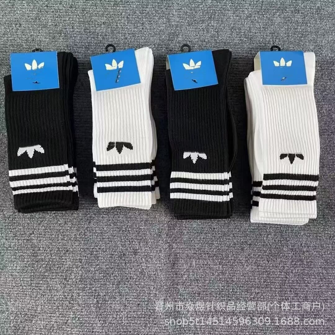 Three Stripes ad Unisex Classic Black and White Thick Terry Socks Mid-Calf Running Sports Basketball Socks for Couples