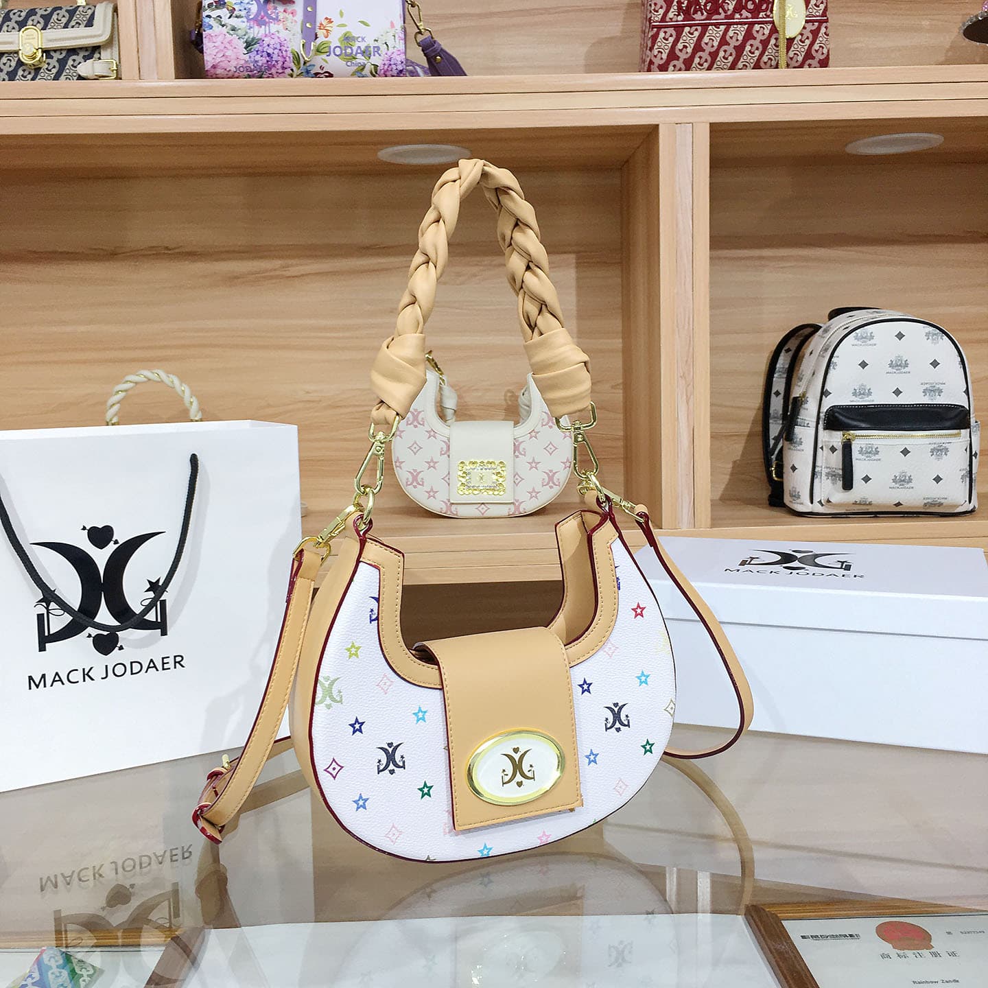 Factory Direct Women's Bag Wholesale High-End Twist Woven Crescent Bag 2026 New Style Niche Shoulder Underarm Bag