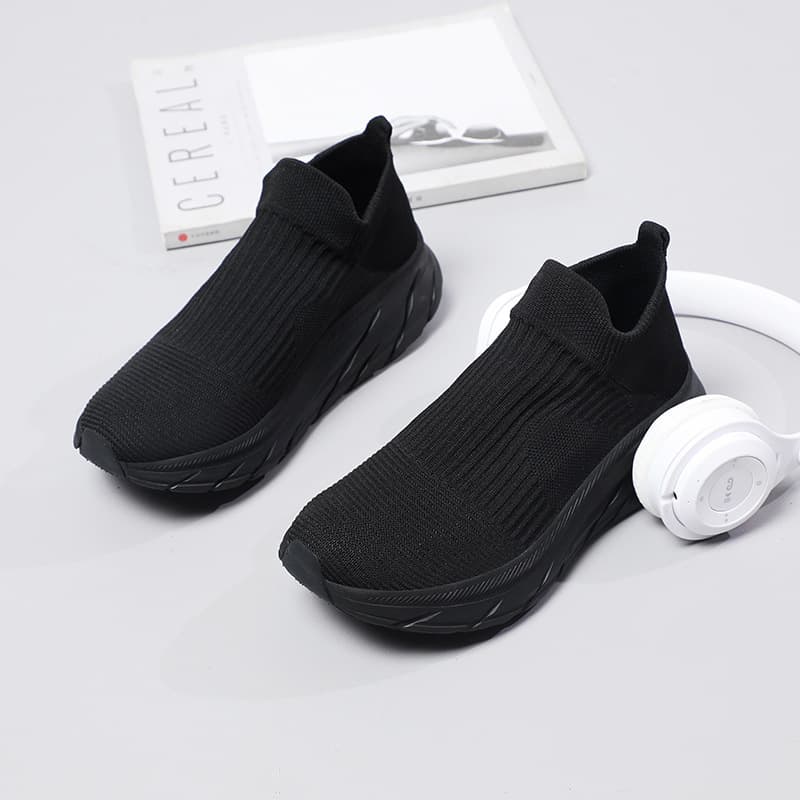 Men's Sock Shoes Breathable Lightweight Slip-On Casual Sports Shoes Cross-Border Hot Selling New Flyknit Mesh Shoes