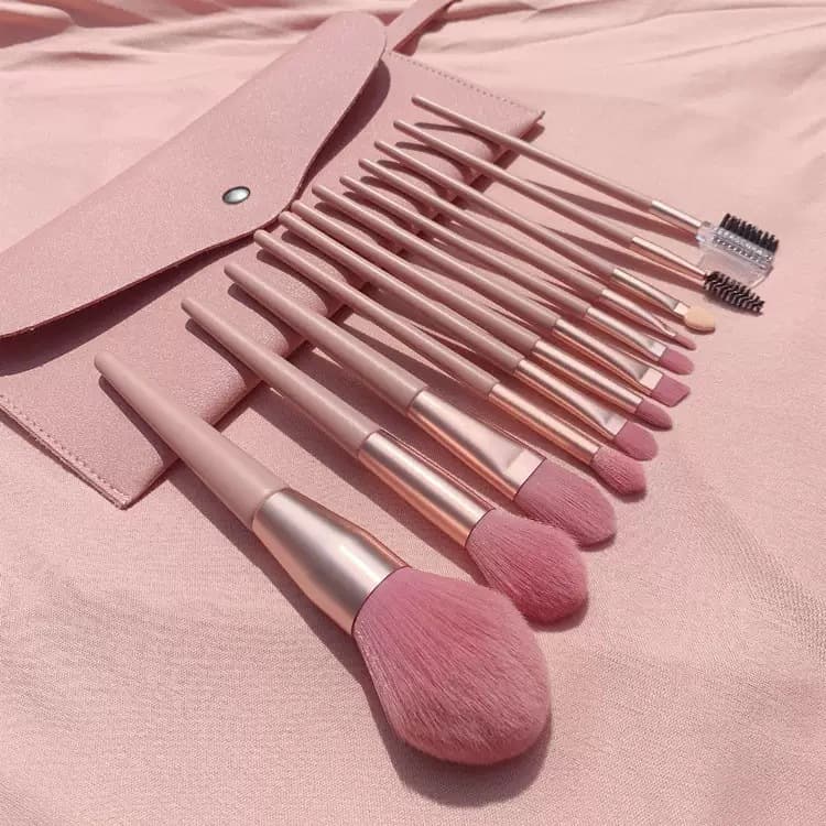 Cross-border Hot Selling 12-Piece Nude Pink Makeup Brush Set, Wooden Handle Powder Blush Eyeshadow Brush, Multi-Functional Makeup Tools