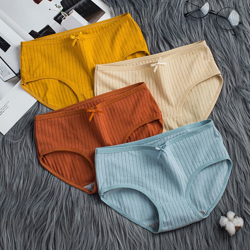 Neiyishe Spring/Summer Women's Cotton Comfort Mid-Waist Panties Breathable Solid Color Cute Triangle Briefs