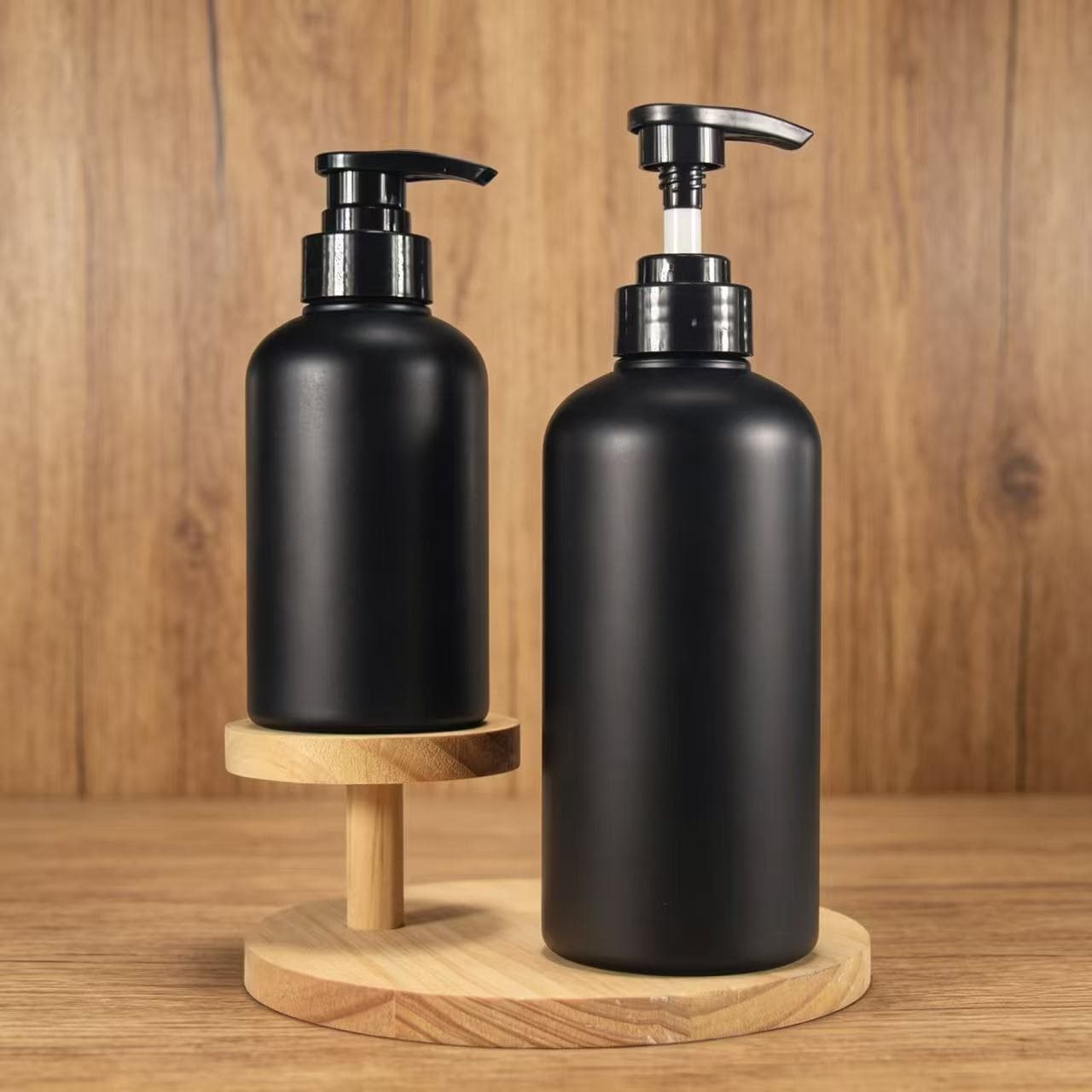 Spot black matte 300ml/500ml plastic shampoo bottle pet cosmetic packaging empty bottle packaging material