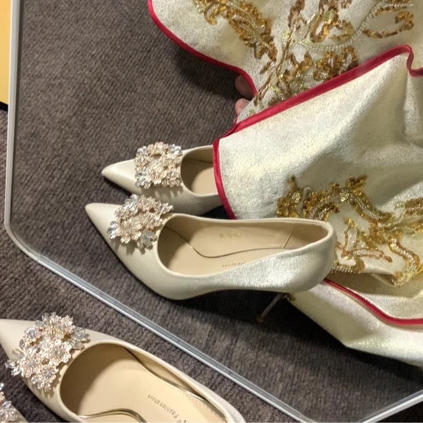 2024 Autumn New Xiuhe Satin Champagne Bride High Heels Crystal Shoes Main Wedding Dress Two-Wear Stunning Wedding Shoes for Women