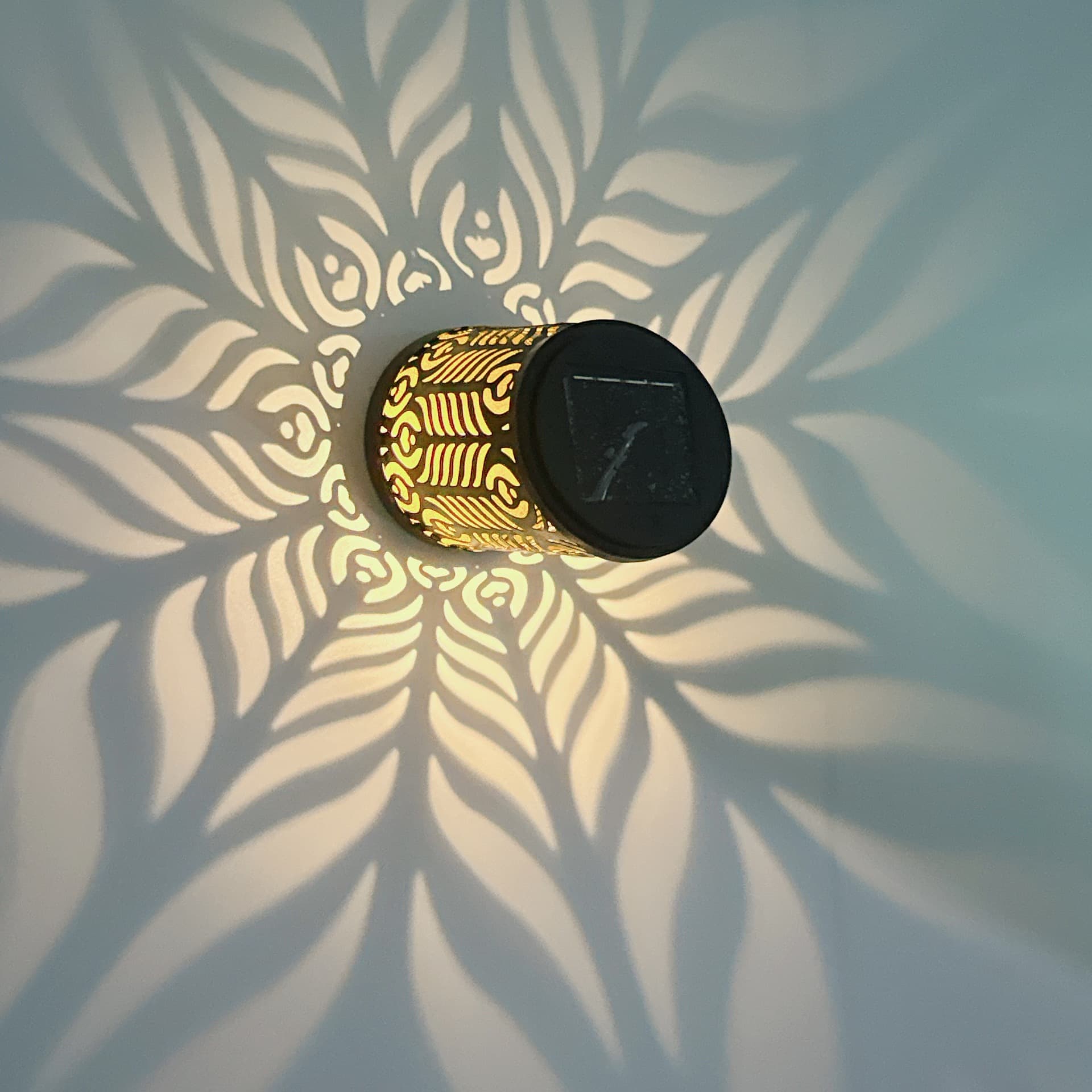 Cross-Border Hot-Selling Solar Outdoor Lights, Courtyard Lights, Garden Decorative Lights, Wrought Iron Wall-Mounted Waterproof Simple Shadow Wall Lights