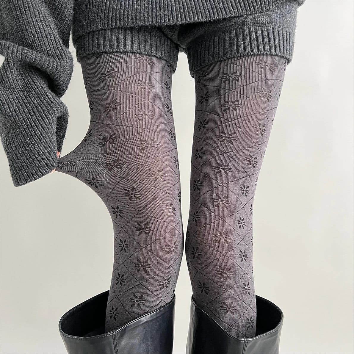 2025 Autumn/Winter Diamond Snowflake Tights Women Cotton Thermal Gray Base Layer Leggings Maillard Base Socks