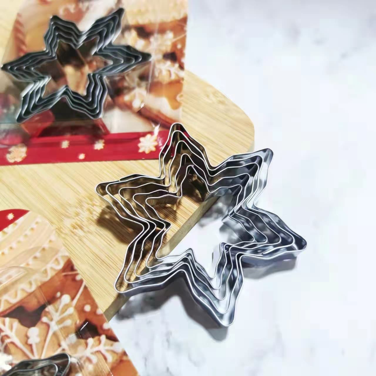 Christmas Snowflake Five-Star 5-Piece Stainless Steel Cookie Mold, Cake Baking DIY Mold, Cookie Cutting Tool