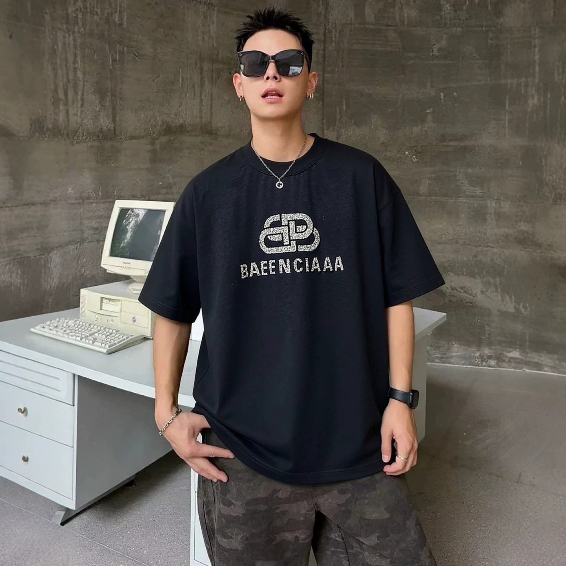 Paris T-Shirt Men's Lock Letter Rhinestone Heavyweight T-Shirt Loose Fit Short Sleeve Shirt Trendy Brand B Short Sleeve T-Shirt Pure Cotton
