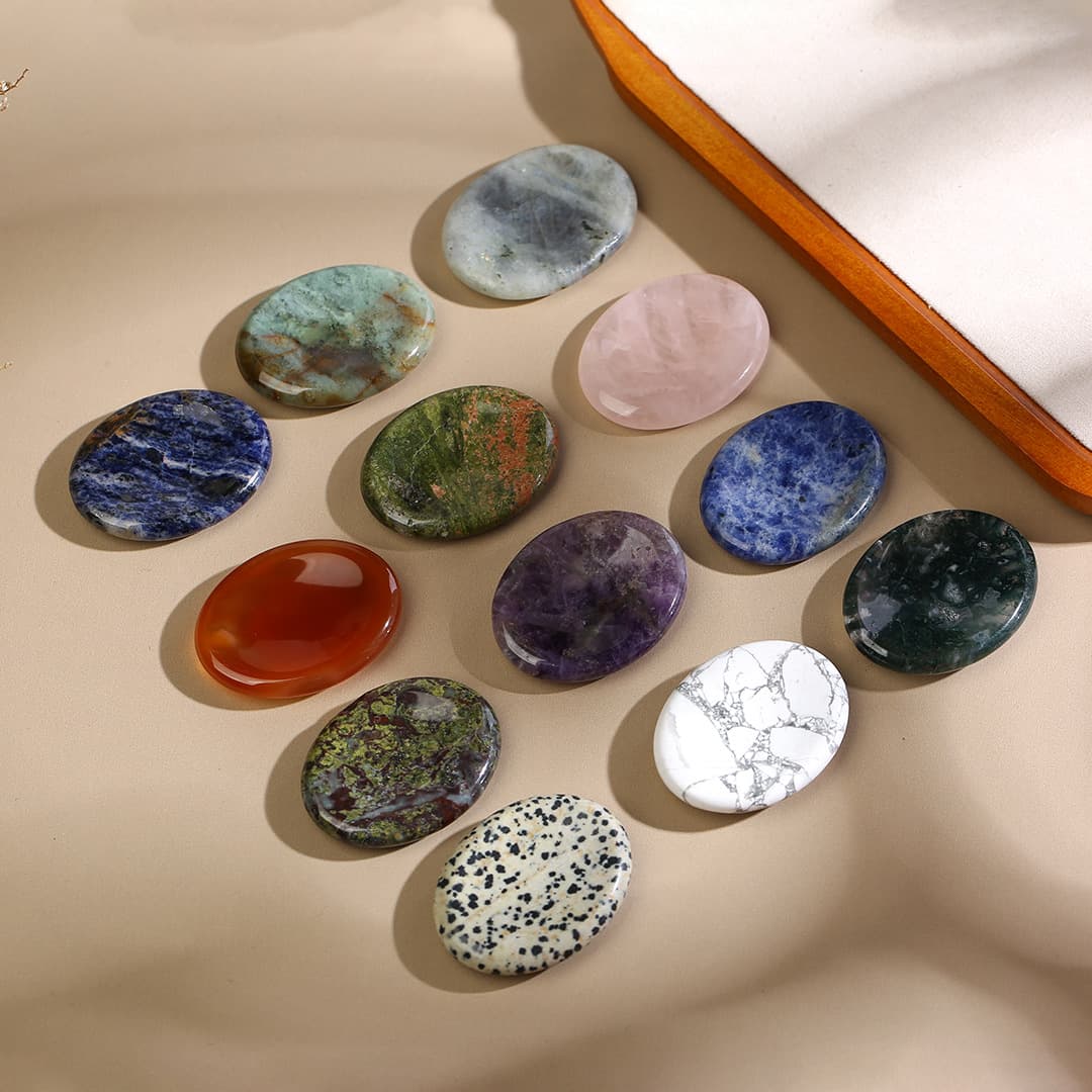 Natural crystal oval decompression stone thumb massage stone rough stone polishing scraping stone forget-you stone massage hand play piece