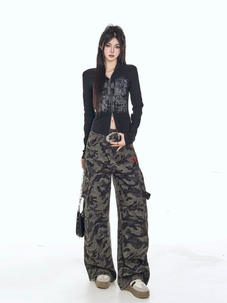 Vintage Graffiti Short Black Top for Women, Spicy Girl Stand Collar Long Sleeve Cardigan, Designed with Double Zipper, Slim Fit and Flattering