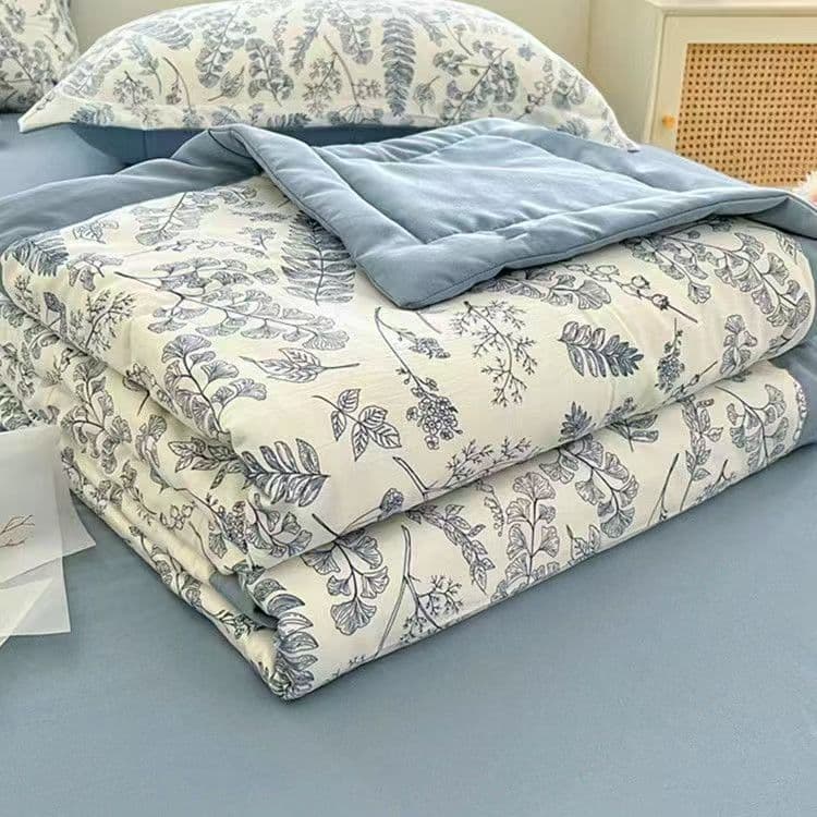 Air Conditioning Blanket Summer Cool Quilt Machine Washable Twin Bed Summer Bedding Class A Dormitory Cooling Comforter