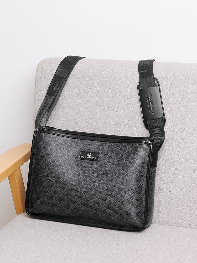 2025 New Style Men's Horizontal Crossbody Bag Single Shoulder Casual Sports Plaid Bag Large Capacity Men's Backpack Trendy