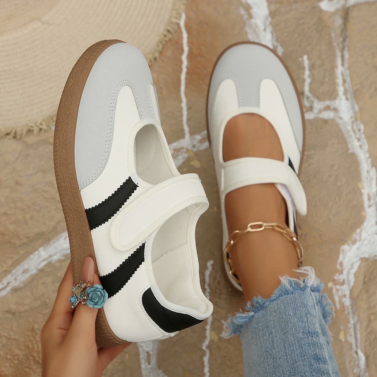Cross-border Velcro Slip-on Casual Sneakers for Women 2026 New Style Versatile One-step Design Foreign Trade German Training Shoes Plus Size