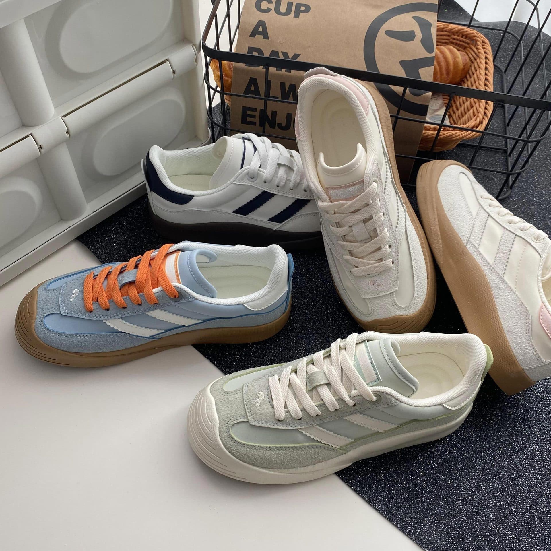 Retro Style Shoes, Ins Trend Street Photography Thick-Soled Student Canvas Shoes for Women, 2024 New Autumn Korean Style Sneakers 5202