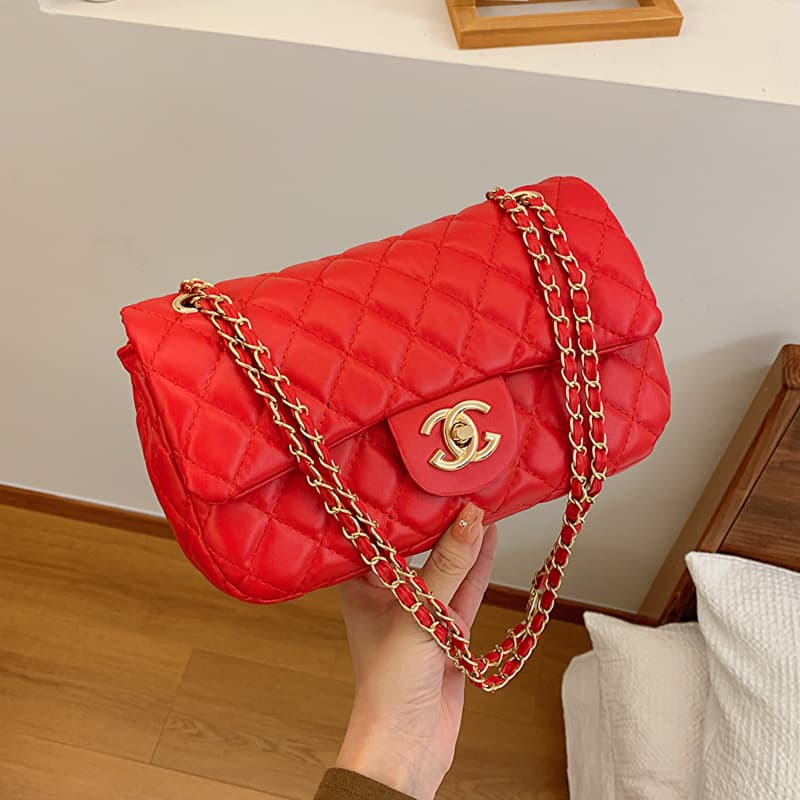 Women's Small Chain Crossbody Bag 2023 New Simple Fashionable Diamond Quilted Shoulder Bag Casual Stylish Square Bag