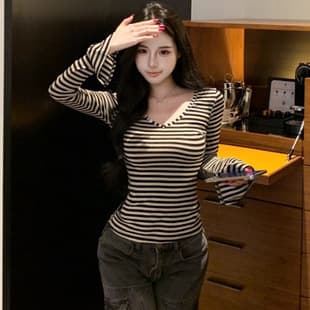 Sexy Pure Desire Contrast Stripe V-Neck Flared Long Sleeve T-Shirt Women's Autumn Slim Fit Waist-Tightening Hot Girl Base Long Sleeve Top