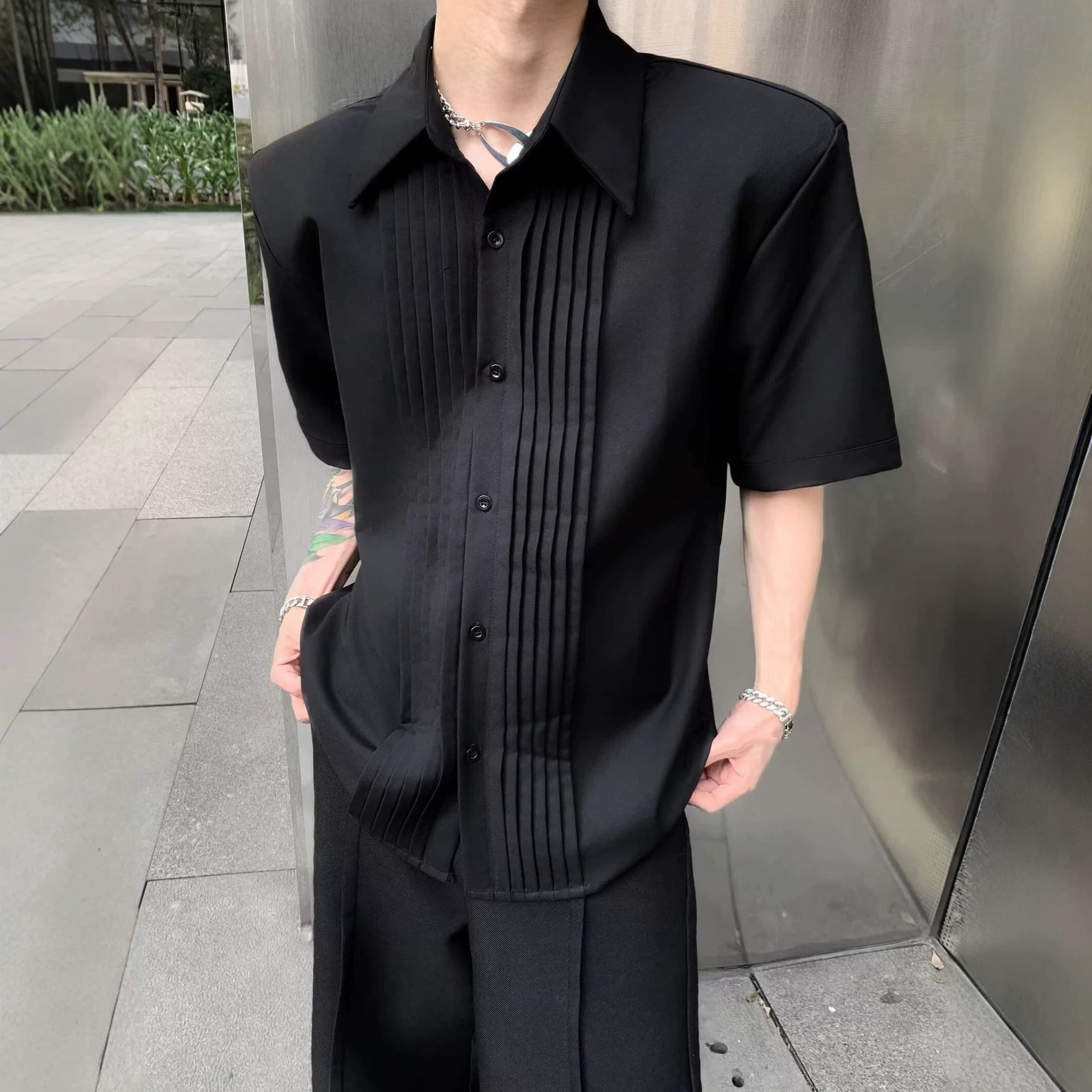 Versatile Cuban collar, no-iron pleated textured shirt, men's short-sleeved, handsome summer loose-fitting drapey casual shirt
