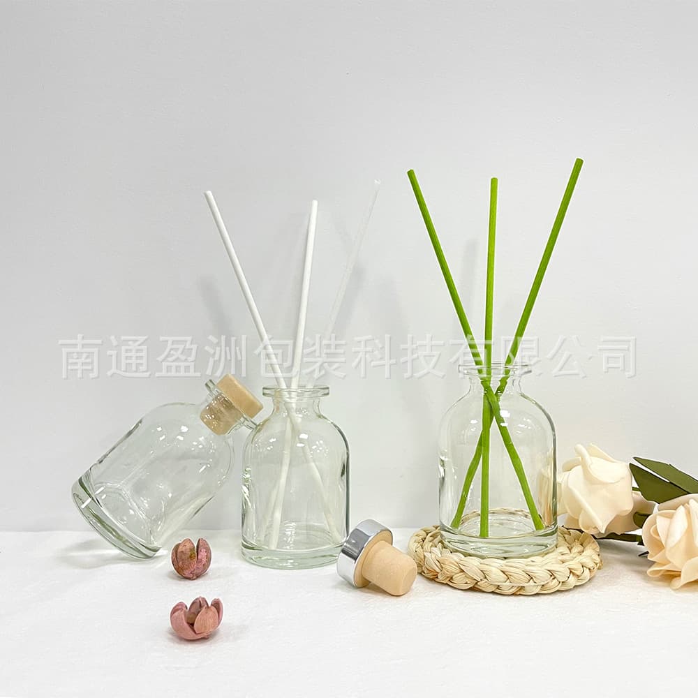 Manufacturer wholesale bayonet 100ML capacity aromatherapy bottle fireless aromatherapy glass bottle can be sprayed with color screen printing