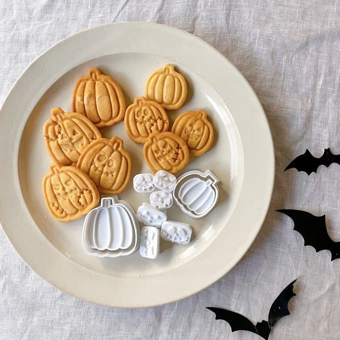 Halloween Pumpkin Funny Face Cookie Cutter Set Small and Large Cookie Press Mold Fondant Cake Decoration Baking Tool