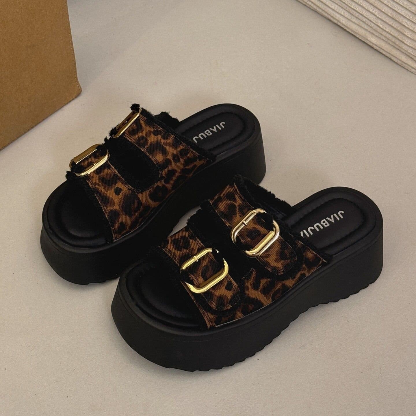 Thick Sole 6cm Platform Slide Sandals for Women 2026 Summer New Outdoor Style, Chunky Heel Flat Sandals for Petite Women, Beach Shoes