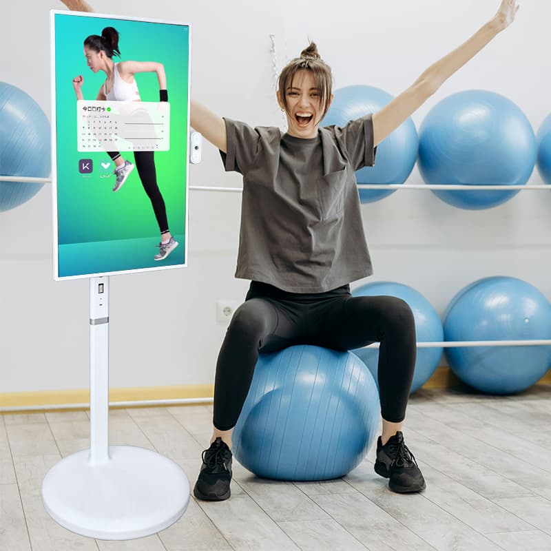 Home entertainment and leisure: freely switch between large screens for interactive entertainment anytime, anywhere.