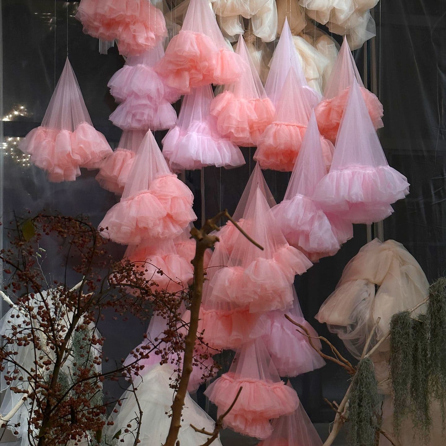 Fantasy cloud gauze arrangement ceiling photo background waterfall gauze wedding window hanging cotton clouds