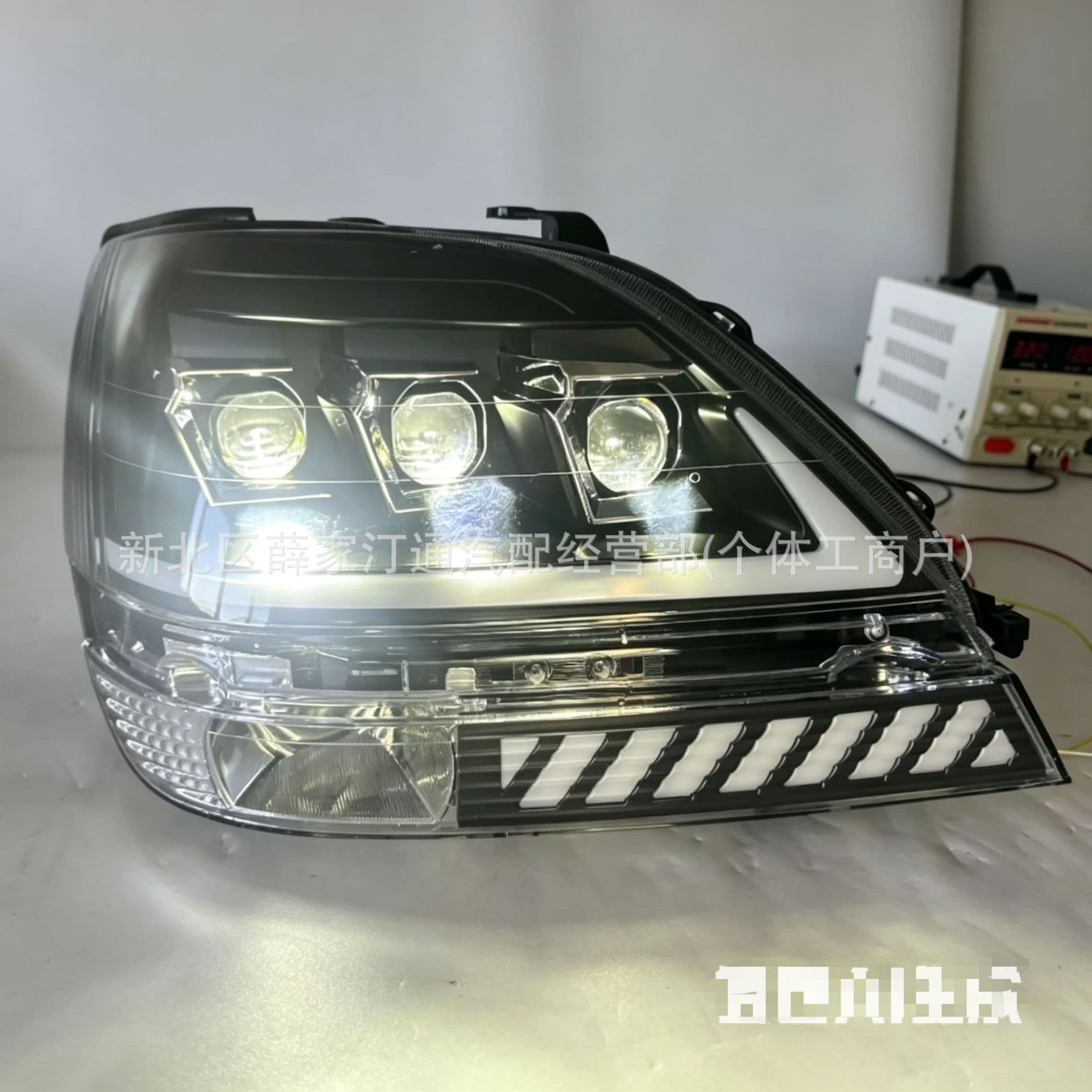 Suitable for 1999-2003 Lexus RX300 modified headlights