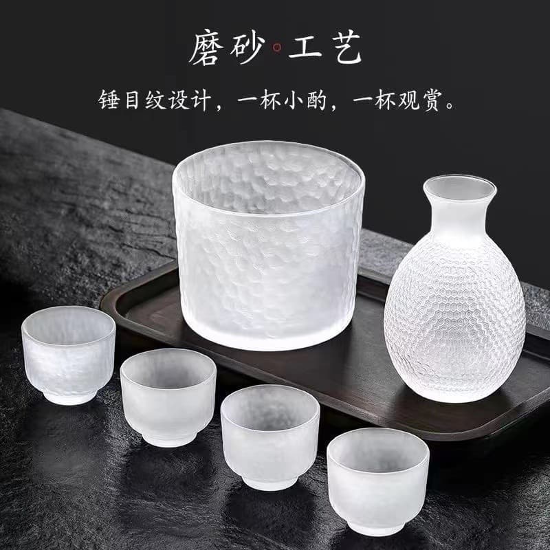 Japanese Glass Sake Carafe Transparent Warmer with Small Cups, Aesthetic Home Set for Rice Wine