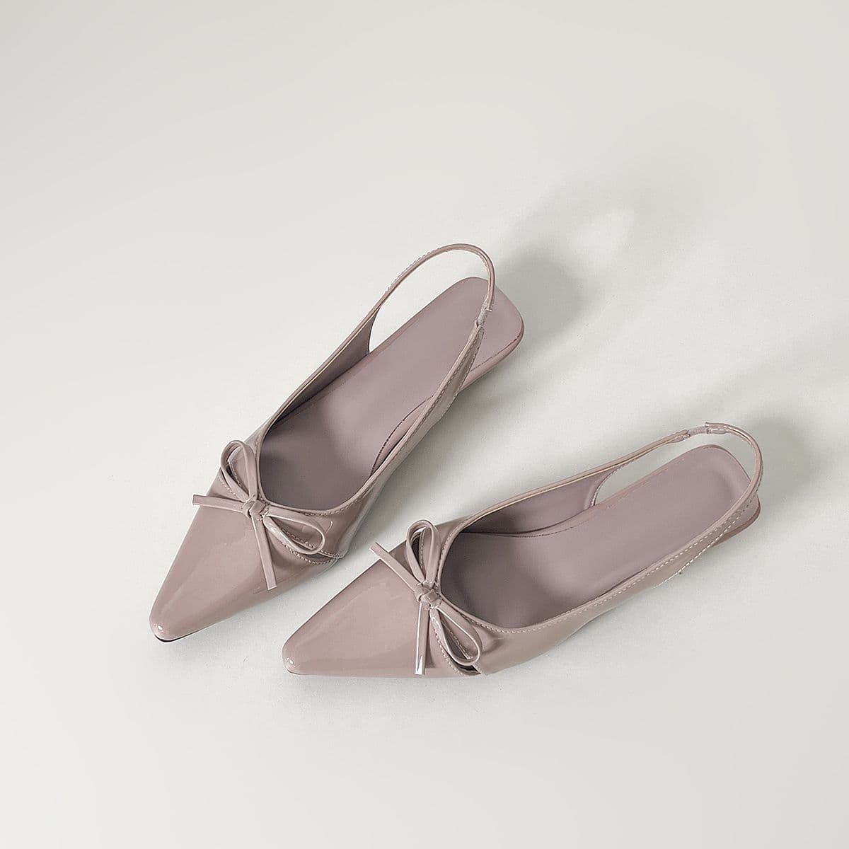 Exquisite French Style Flat Backless Closed-Toe Sandals 2025 Spring/Summer New Bow Pointed Toe Pumps for Women