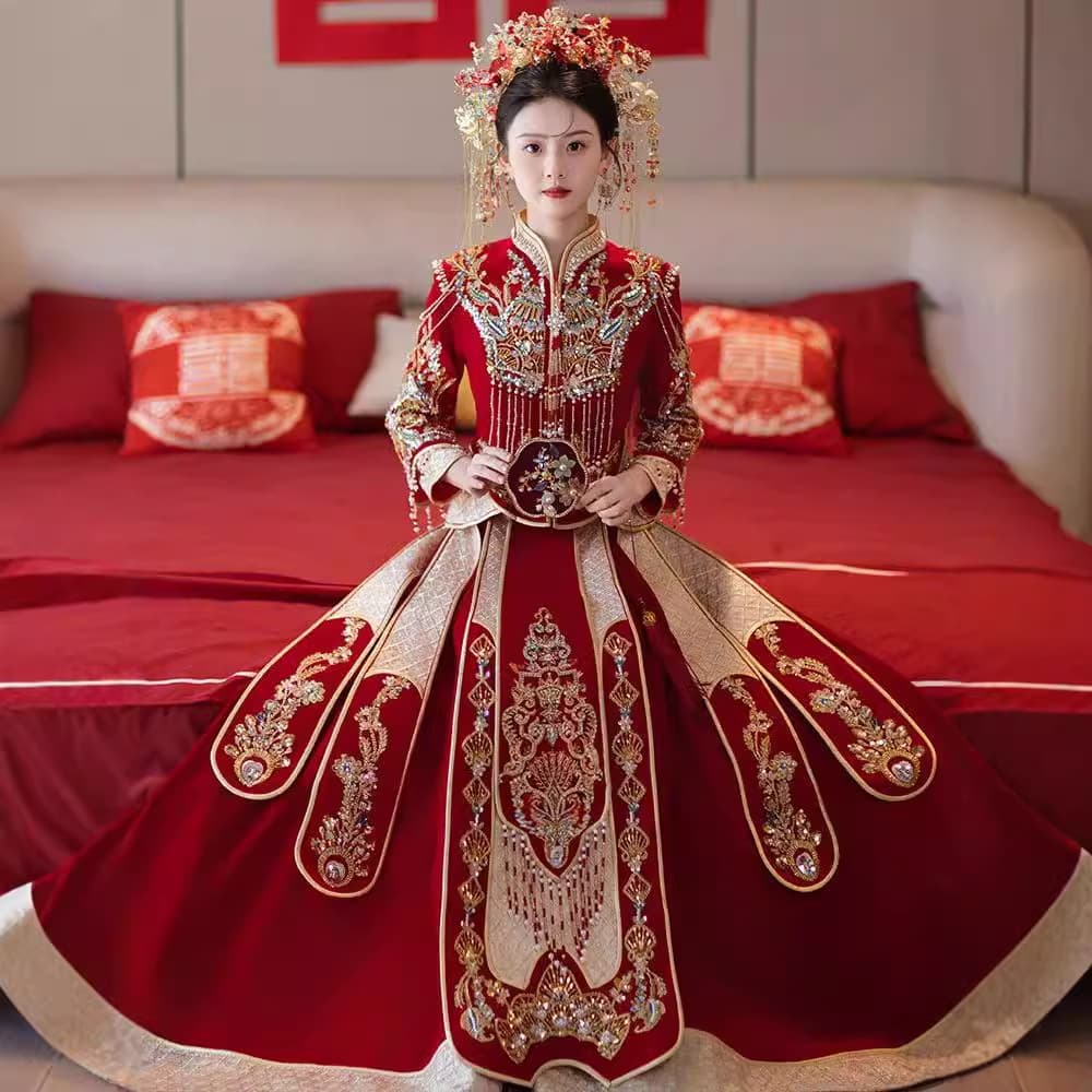 2026 New Heavy Velvet Spring Wedding Dress Chinese Bridal Gown for Marriage, Tea Ceremony, and Toasting