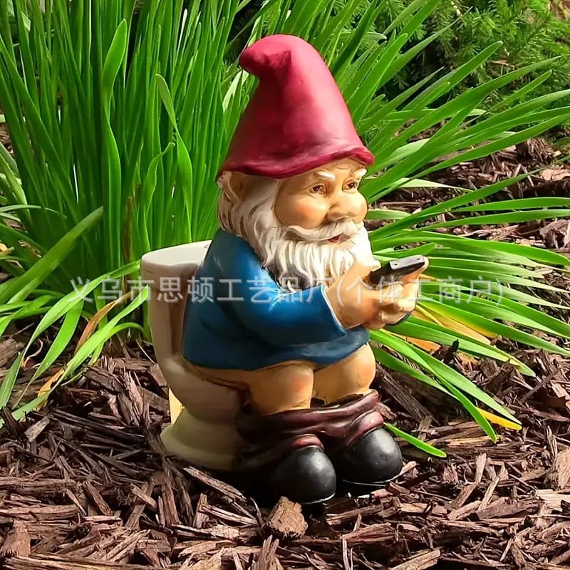 Garden Gnome Using Phone on Toilet Resin Craft Ornament for Garden and Courtyard Decoration