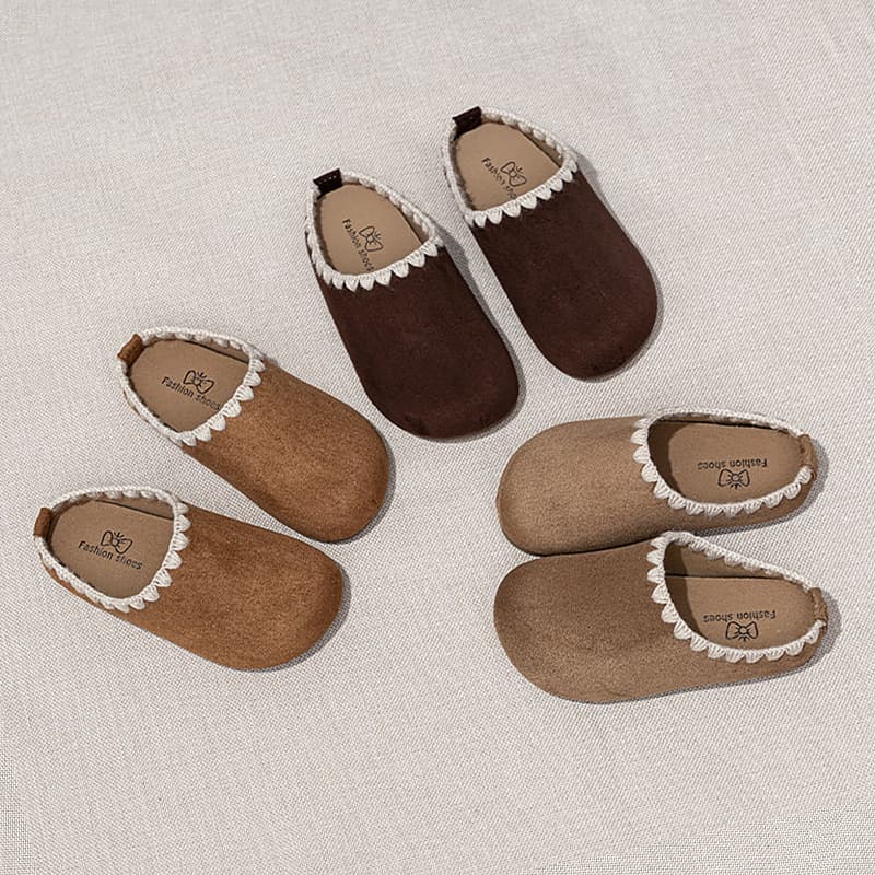 Children's Baotou Birkenstock slippers, medium and large children's flat crocheted lace shoes for boys and girls, casual slip-ons and half slippers