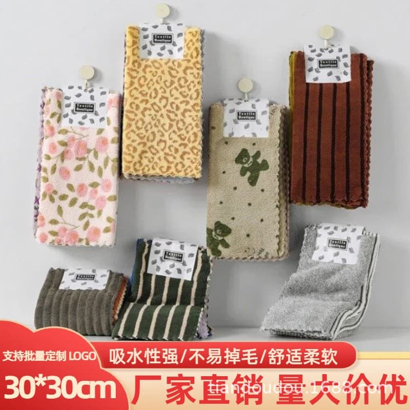Kitchen cleaning rag absorbent leopard print small square towel hangable square coral velvet towel wholesale quick drying