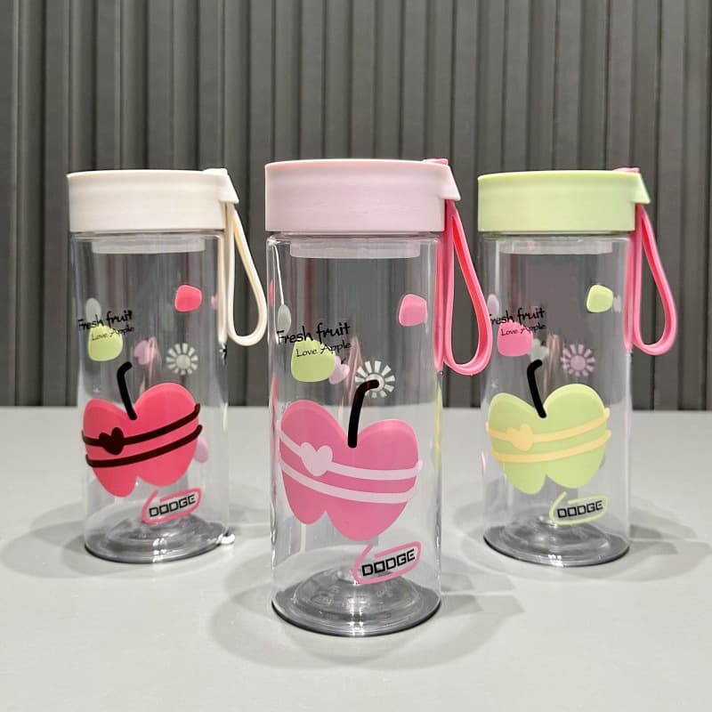 Dodge water cup for boys and girls, simple cup for children, summer tritan plastic portable tea partition cup