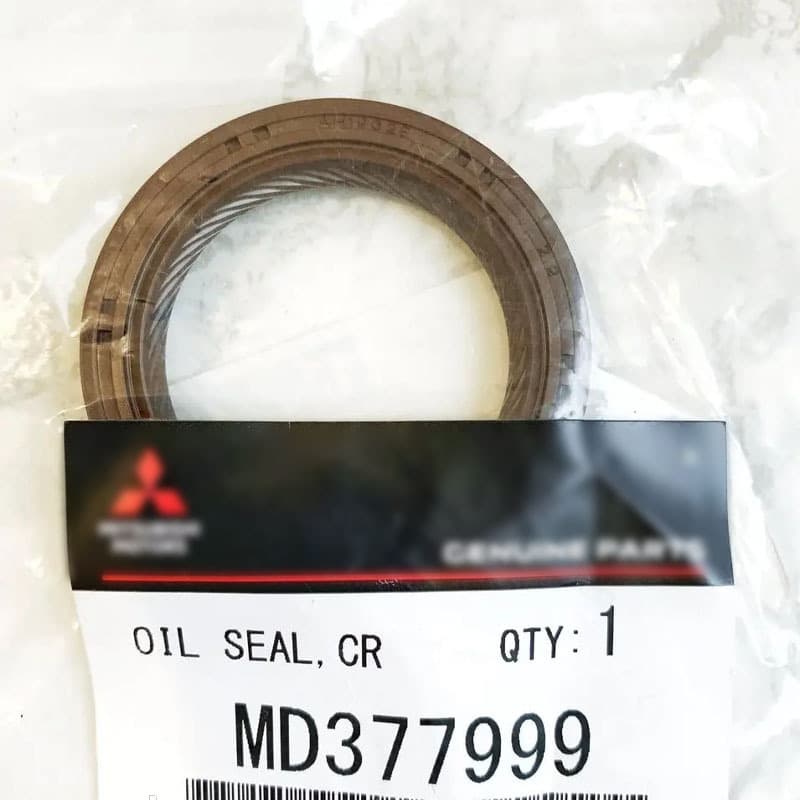 MD377999 Crankshaft Front Oil Seal Size 34*46*7 FKM Crankshaft Oil Seal