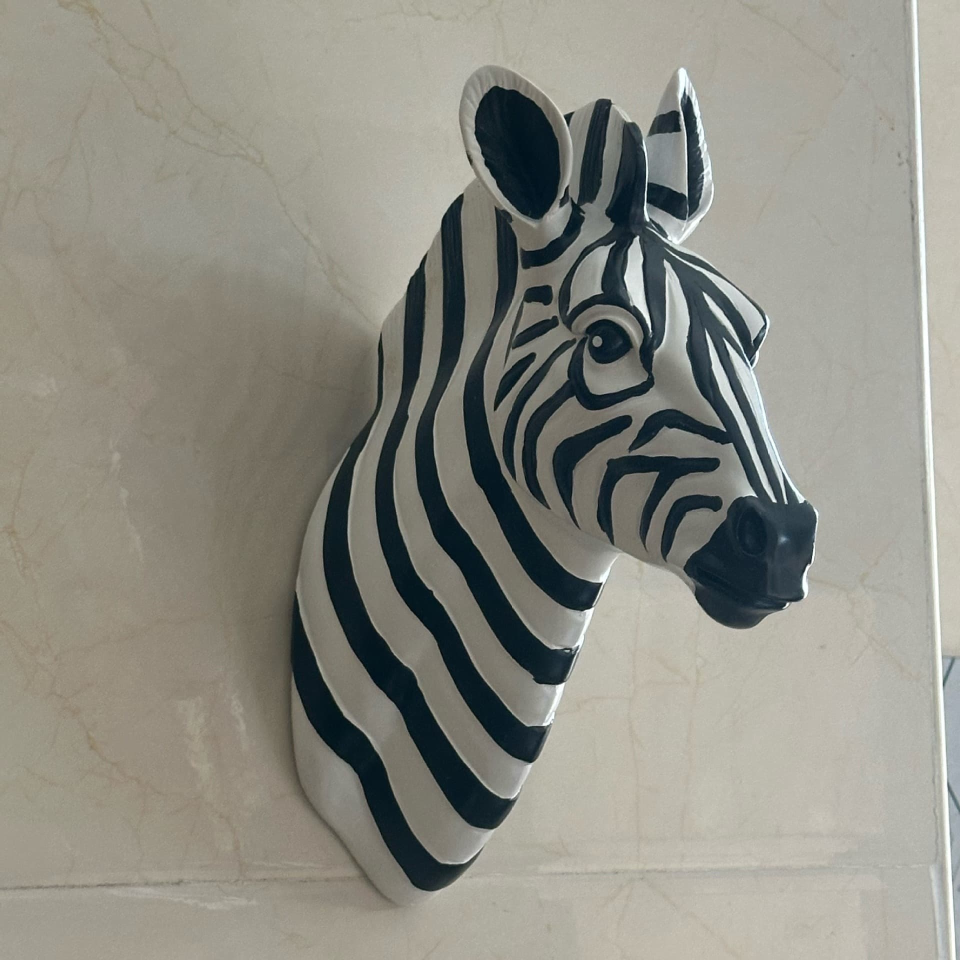 Cross-border Simulated Zebra Head Wall Mount Decoration for Home, Restaurant, Clothing Store Wall Decor Resin Animal Head