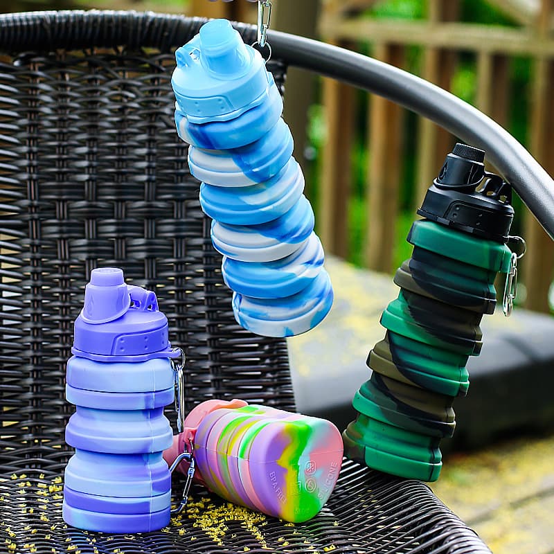 Source manufacturer silicone folding sports outdoor water bottle, cross-border supply of 500/700ml water bottle telescopic water cup