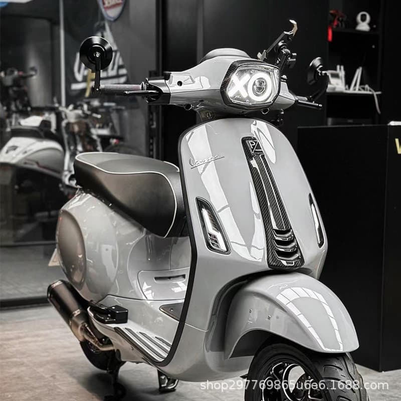 Blackout kit for Vespa Sprint/Primavera 150: turn signals, tail light, side trim, Vespa 150 modification parts
