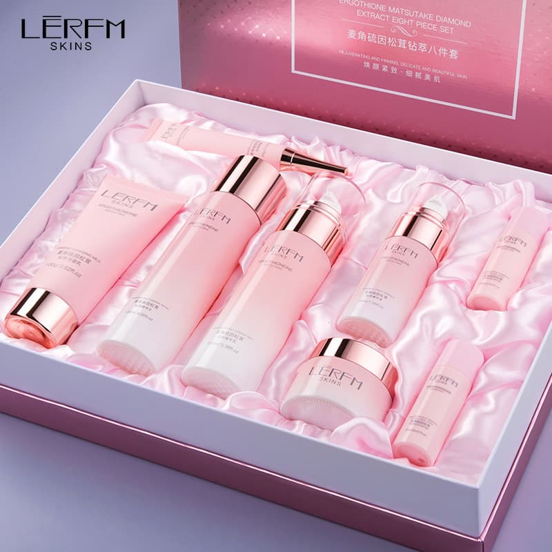 Lannifong Cordyceps and Ergothioneine Matsutake Extract Eight-Piece Set Hydrating and Moisturizing Skincare Set Box Manufacturer Direct