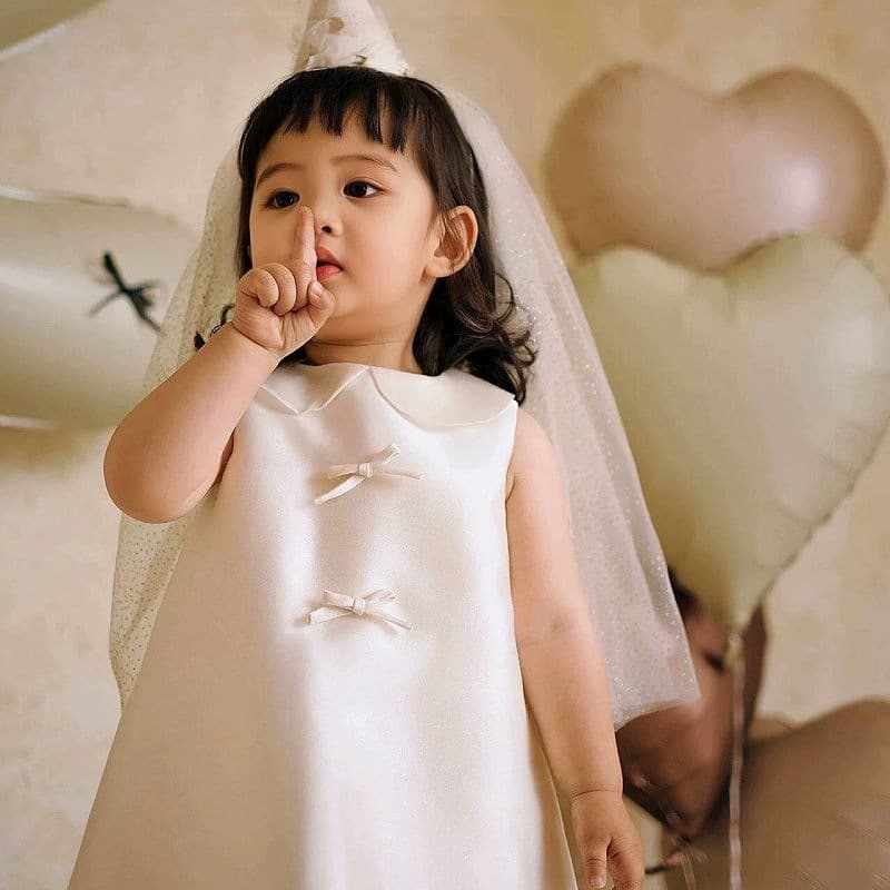 One-Year-Old Baby Girl Dress 2026 New Style White Korean Elegant Sleeveless One-Year-Old Photo Shoot Baby Princess Dress