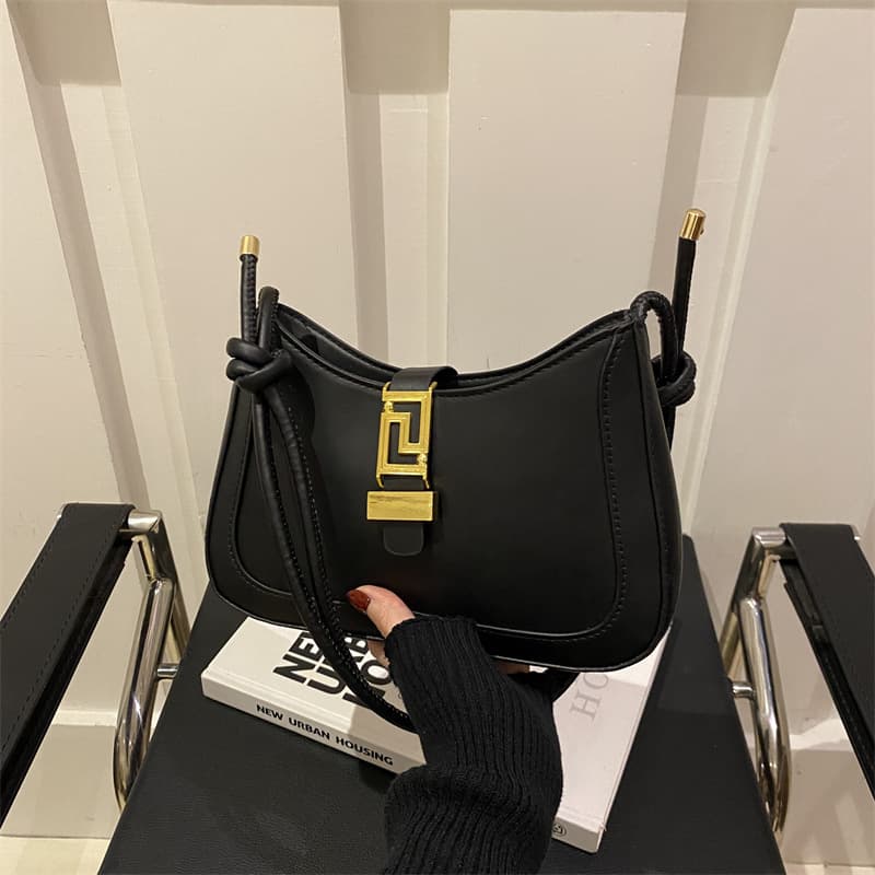Retro versatile women's bag, high-end niche design, 2025 spring shoulder bag, trendy fashion armpit bag, crossbody bag